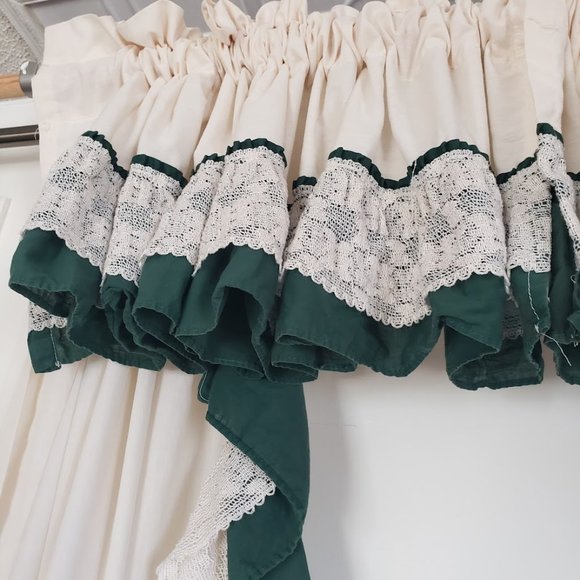 SOLD JC Penney Vtg Priscilla Curtain 88W x 64L Valance Cream Green Ruffle - Picture 11 of 16